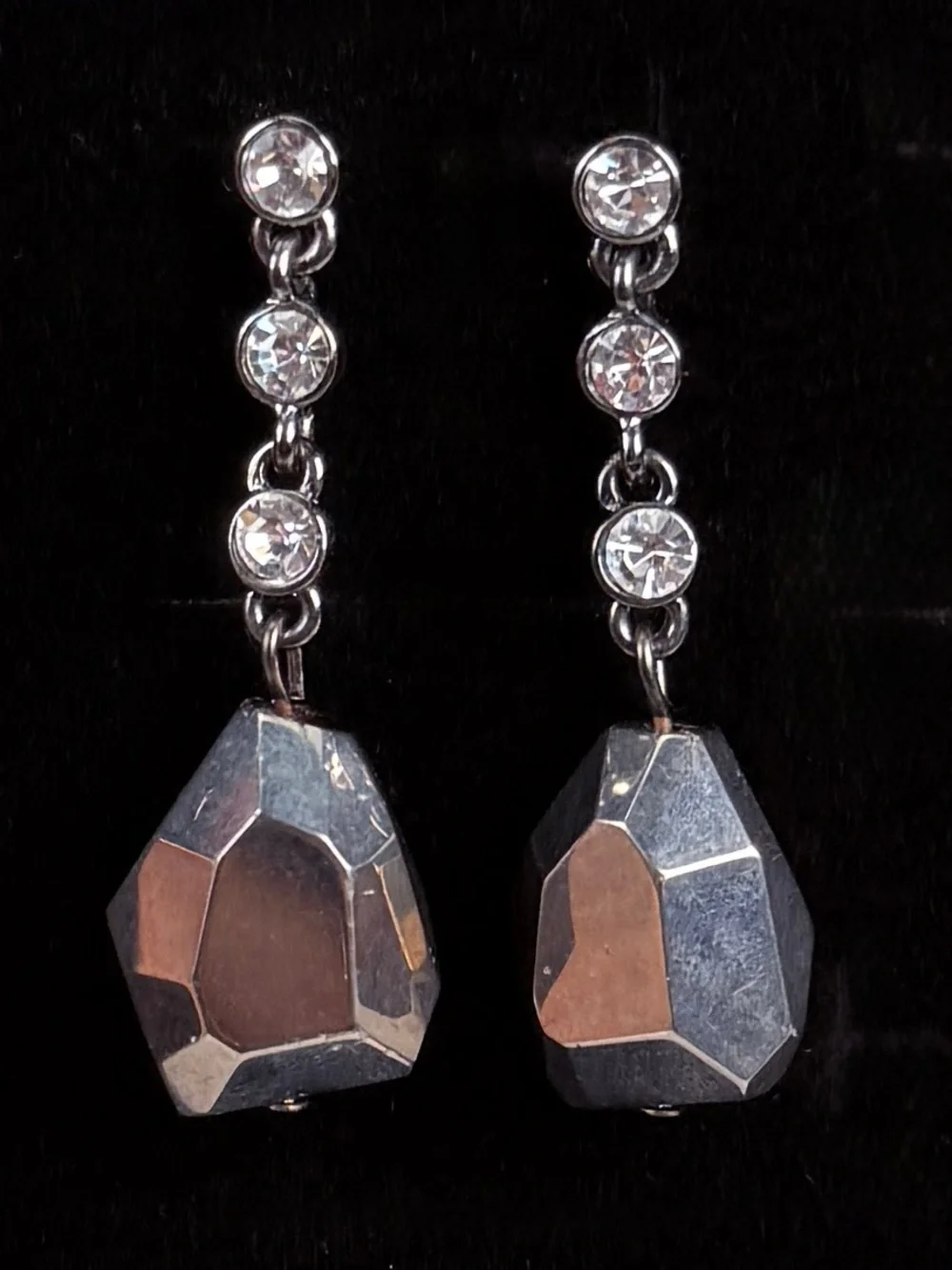 Gray Silvertone Gunmetal bling dangle pierced earrings
